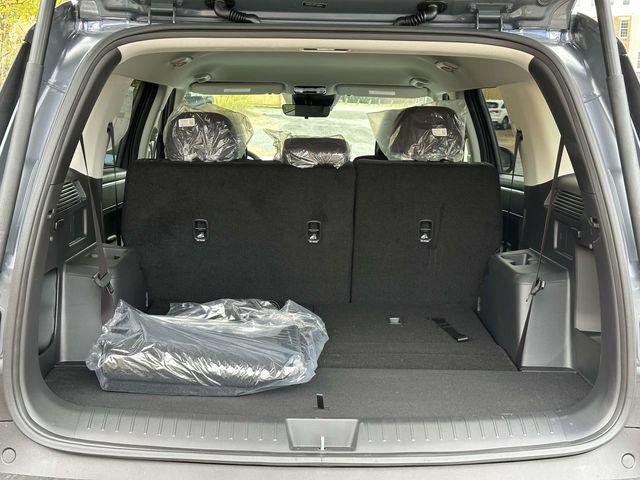 New 2026 Gray Hyundai SE image 29
