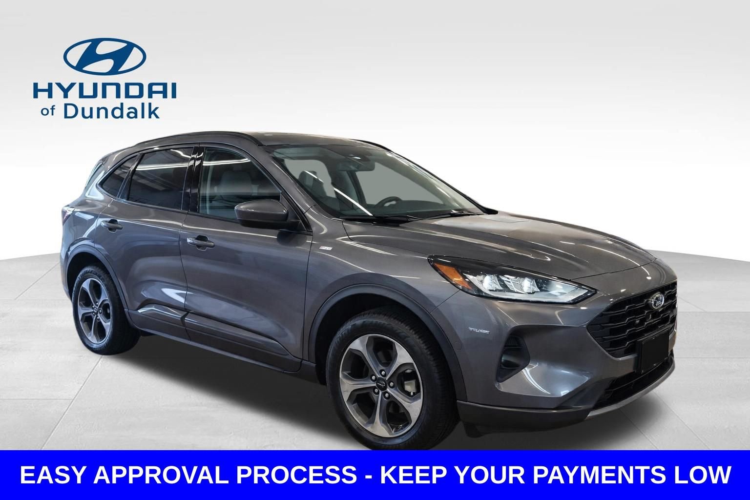 Used 2023 Gray Ford ST-Line Select image 3