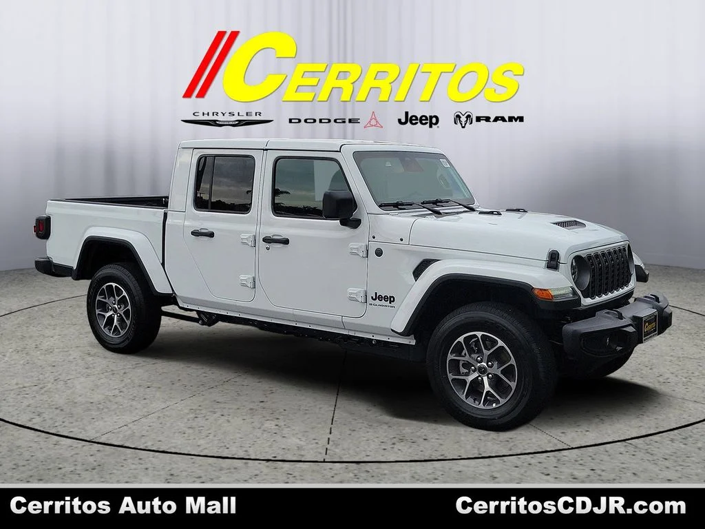 2026 Jeep Gladiator Sport S Auto's photo