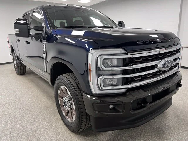 Used 2025 Blue Ford King Ranch image 2