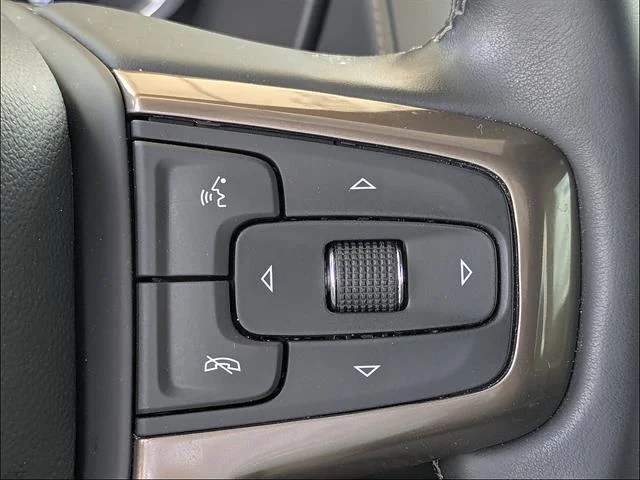 Used 2024 Black Chevrolet High Country image 21