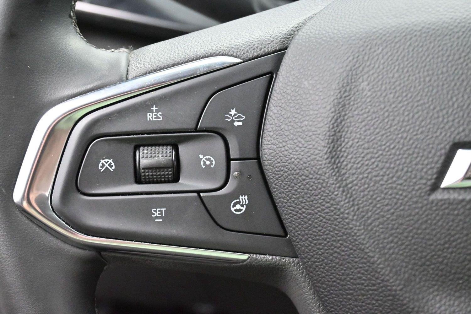 Used 2025 Mosaic Black Metallic Chevrolet ACTIV image 18