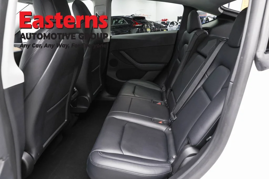 Used 2022 White Tesla Long Range image 16