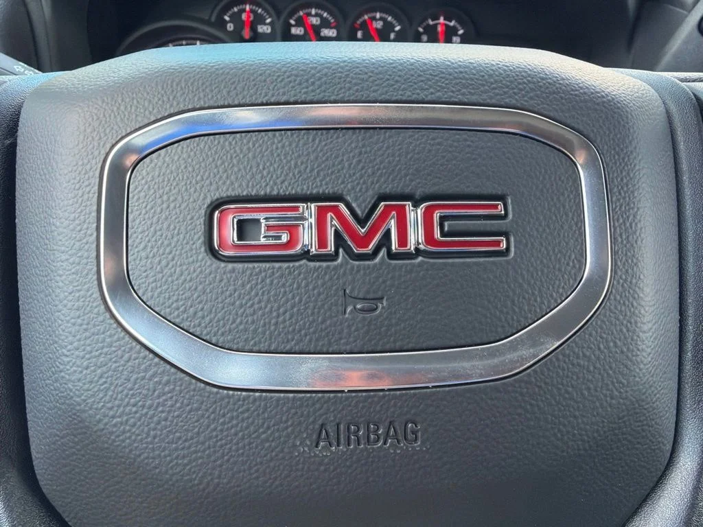 New 2026 Summit White GMC Pro image 17