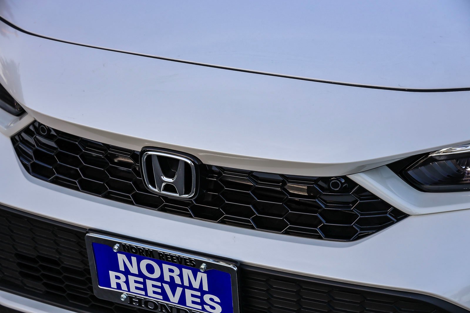 New 2026 Platinum White Pearl Honda Sport Touring CVT image 5