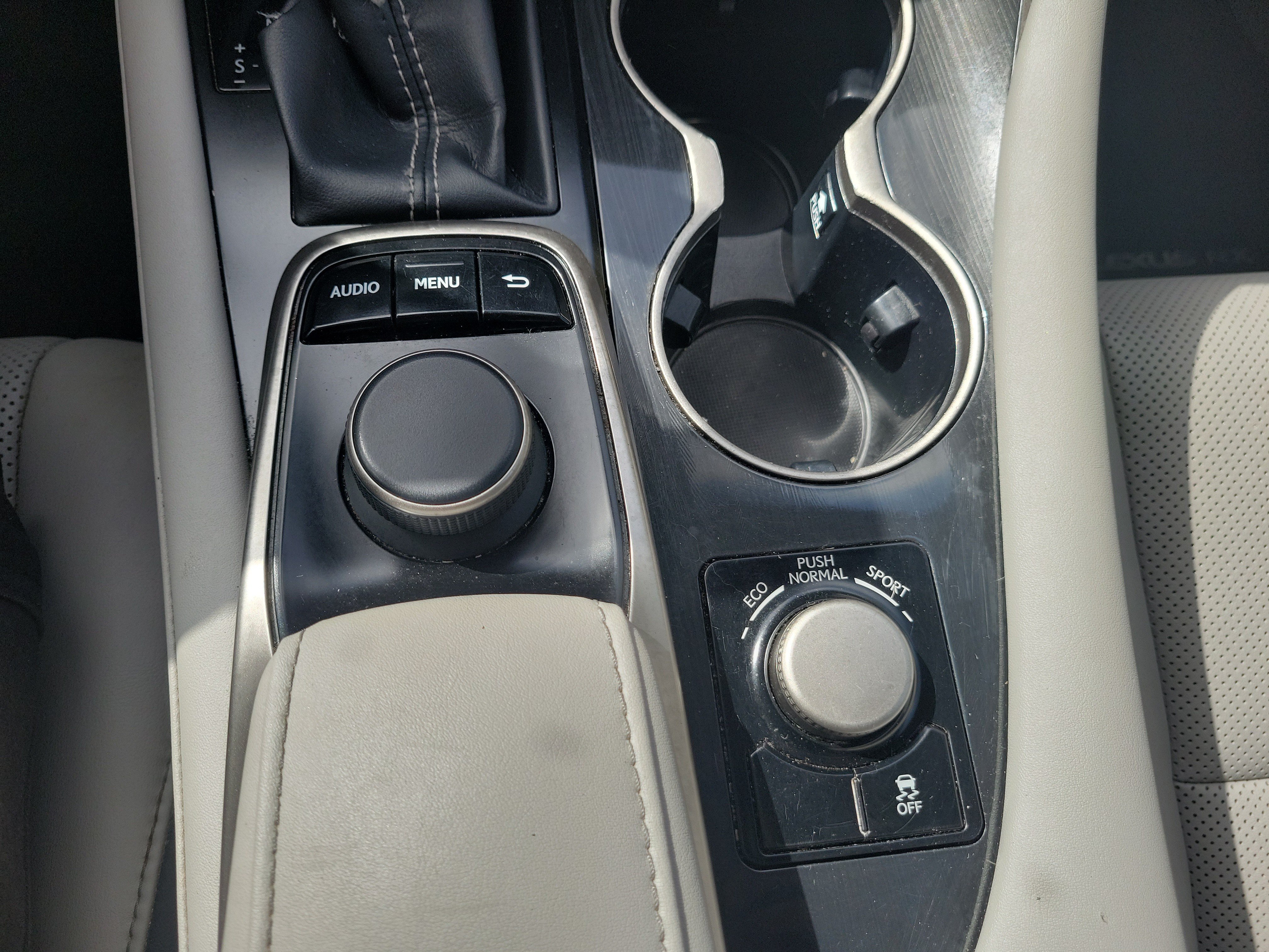 Used 2019 Silver Lexus RX 350 image 32