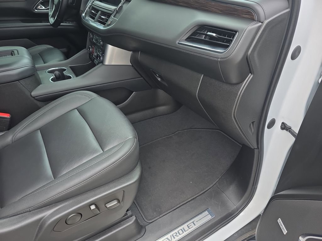 Used 2023 White Chevrolet Z71 image 36