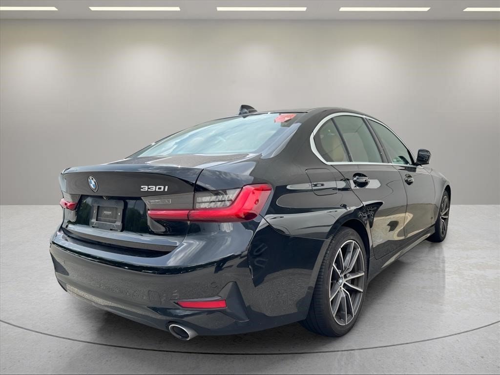 Used 2021 Jet Black BMW 330i image 4