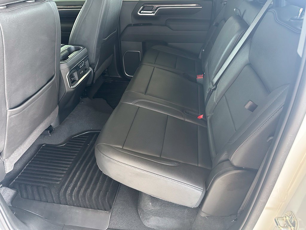 Used 2025 Summit White Chevrolet LTZ image 30