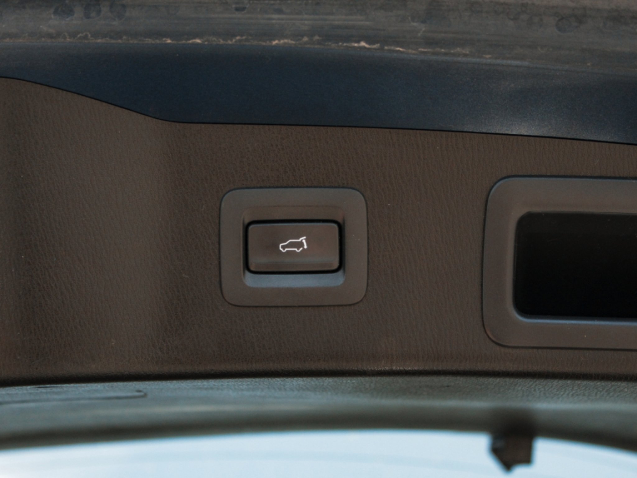 Used 2019 Deep Crystal Blue Mica Mazda Touring image 28