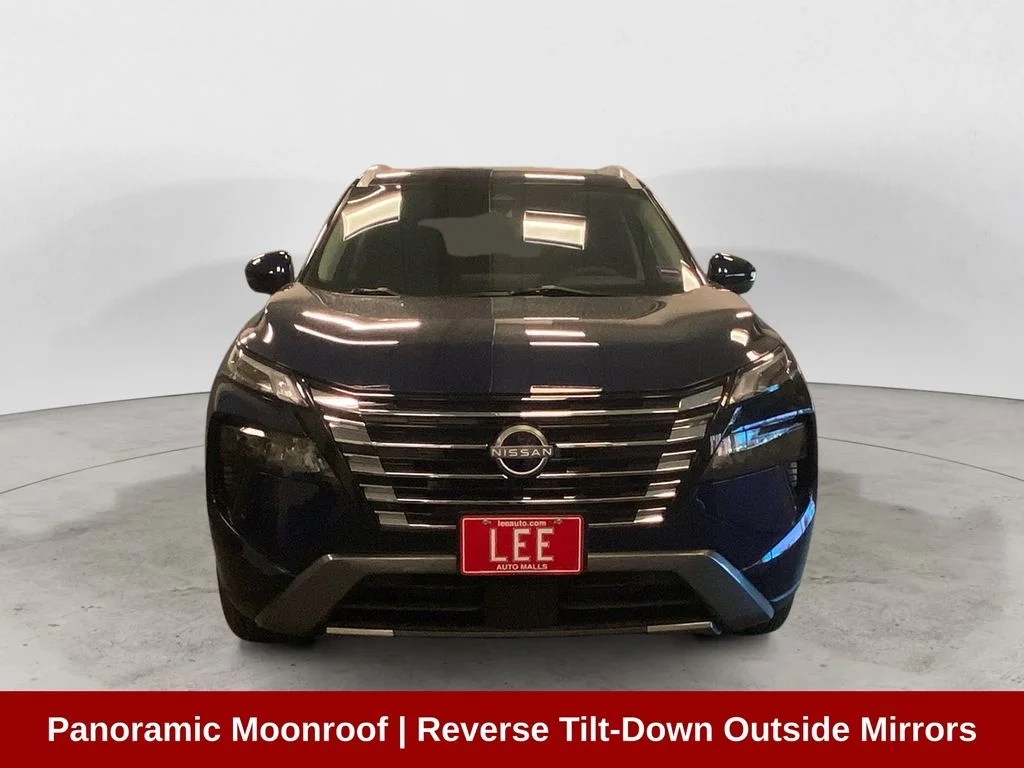 Used 2024 Deep Ocean Blue Nissan SL image 8