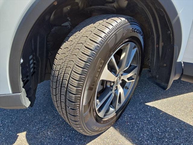 Certified Used 2018 ICE CAP Toyota XLE image 38