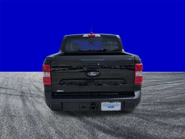 New 2026 Shadow Black Ford XLT image 5