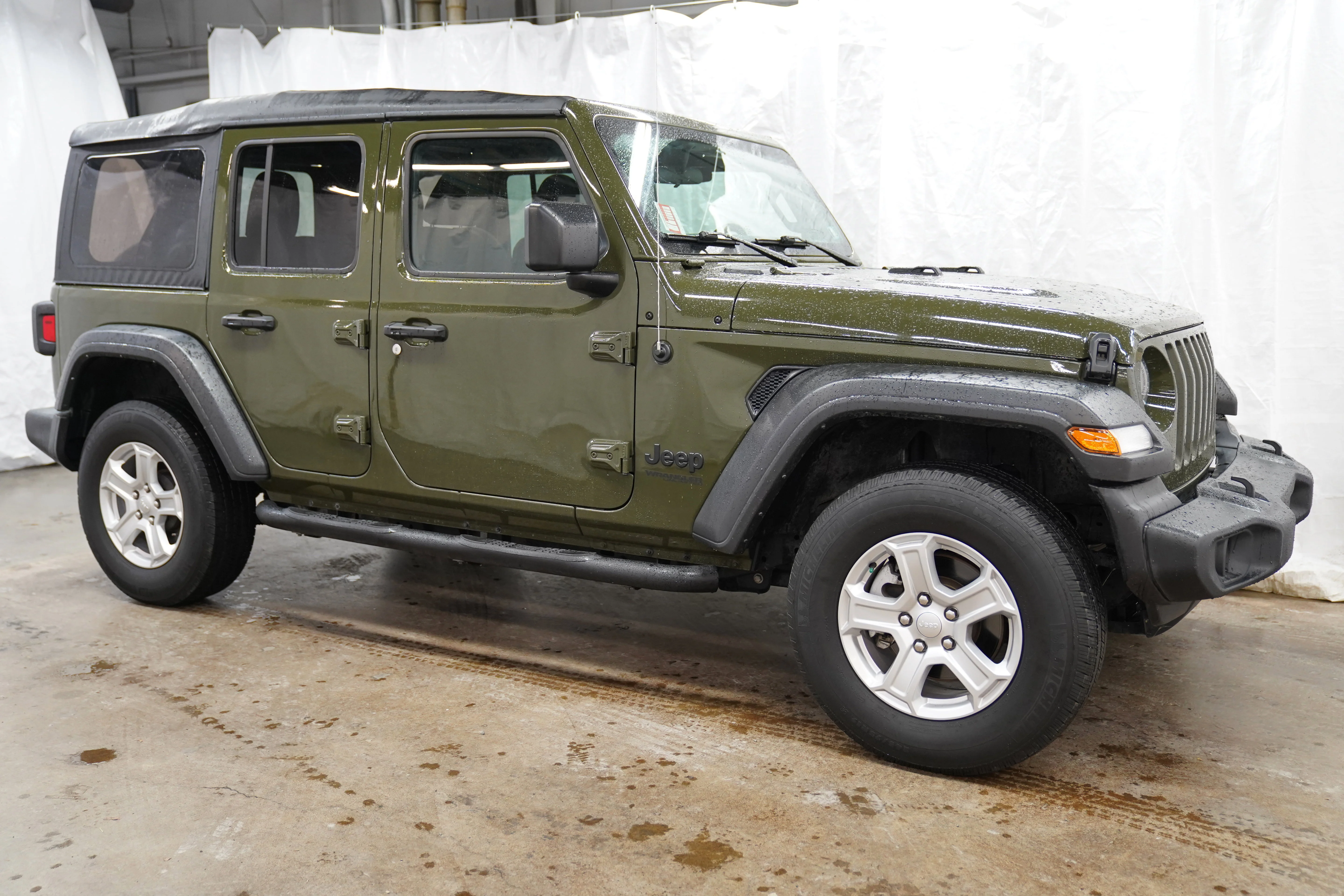 Used 2022 Sarge Green Clearcoat Jeep Unlimited Sport S image 1