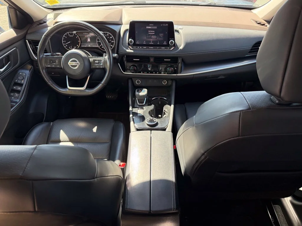 Used 2021 Gun Metallic Nissan SV image 25