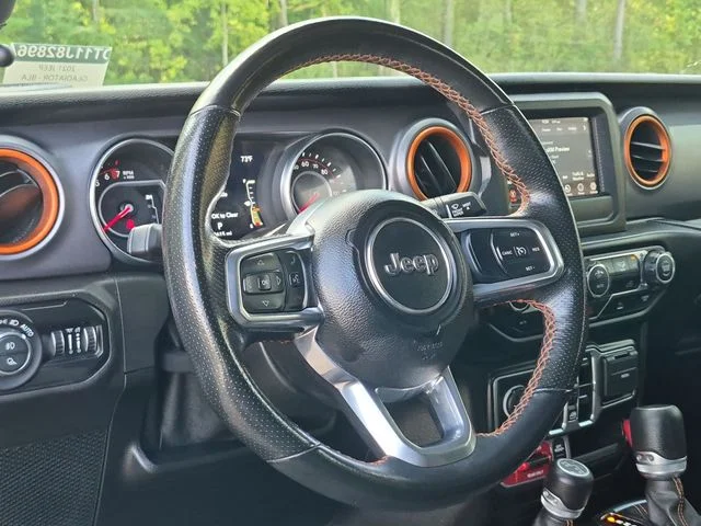 Used 2021 Black Jeep Mojave image 31
