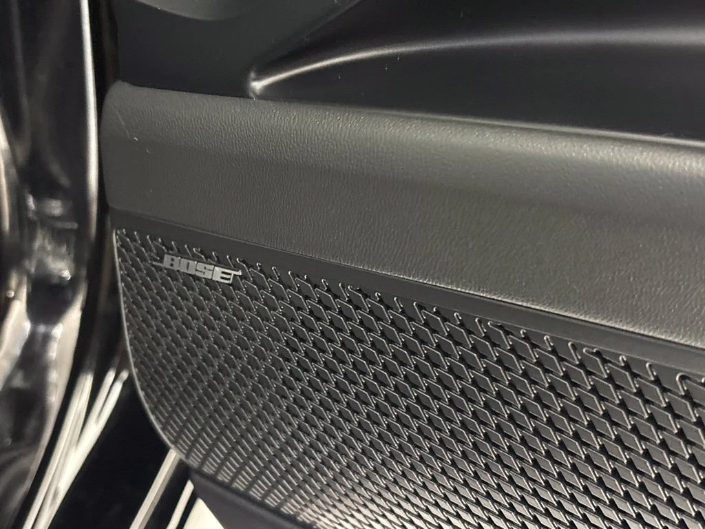 Used 2025 Black Hyundai Base image 16