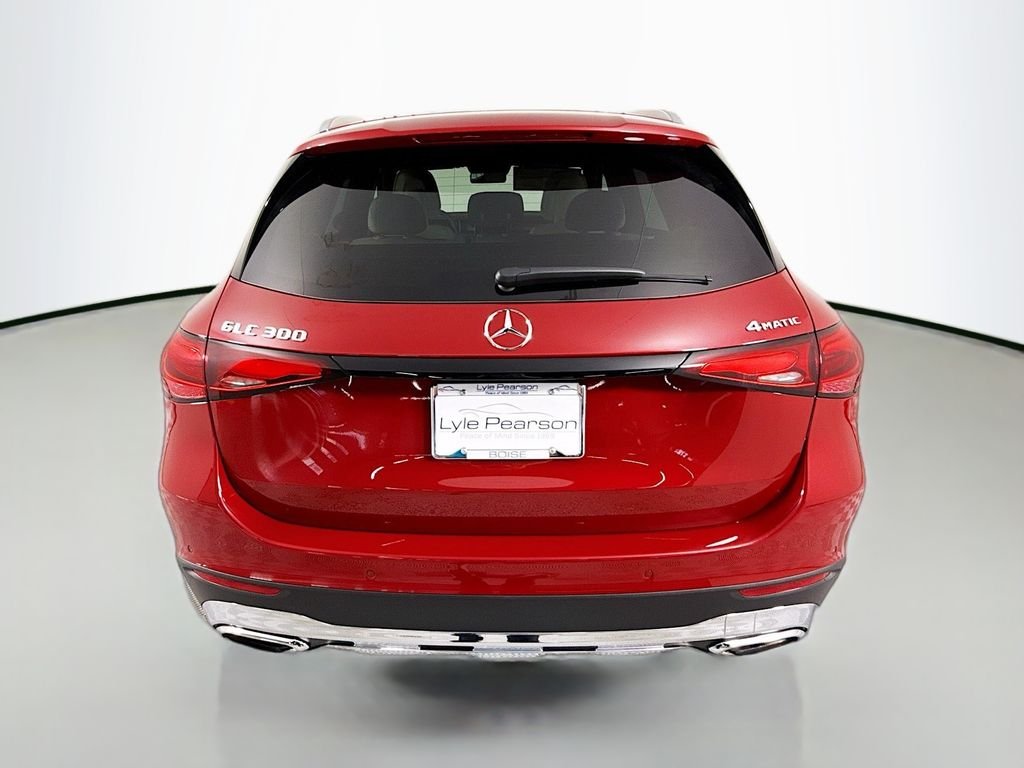 Used 2025 Red Mercedes-Benz GLC 300 image 10