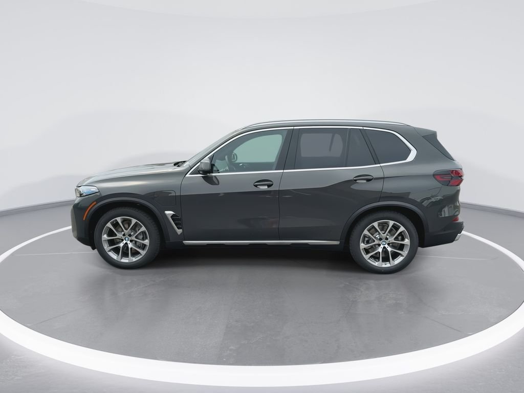 New 2026 Gray Metallic BMW xDrive50e image 5
