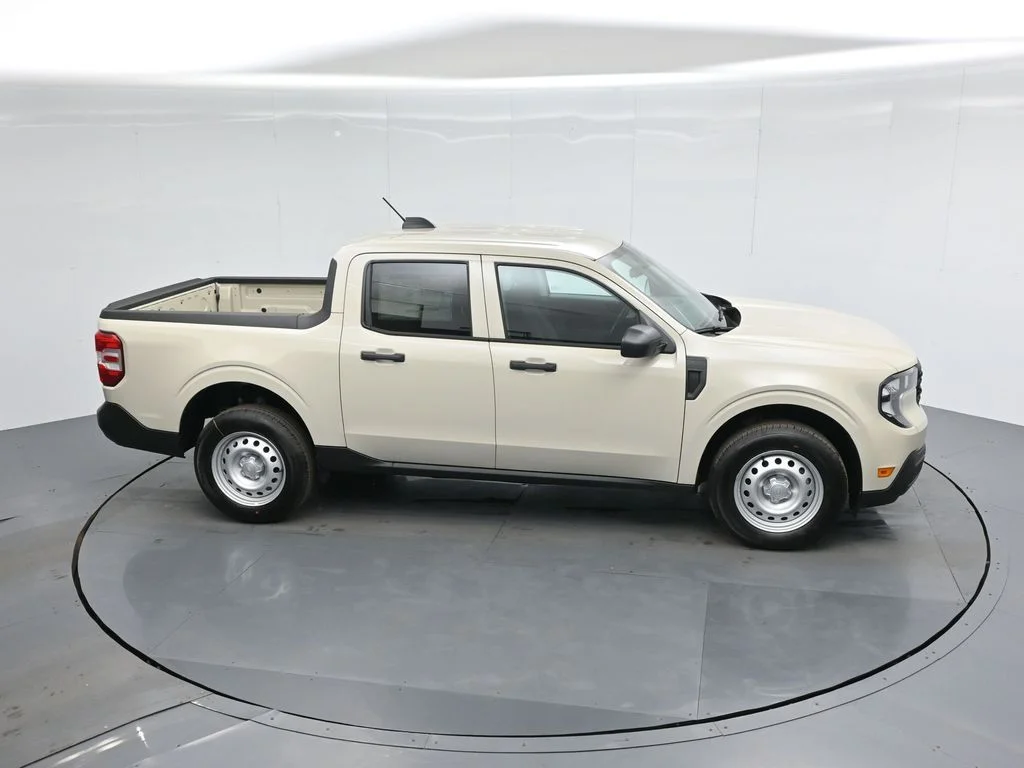 New 2025 Desert Sand Ford XL image 48