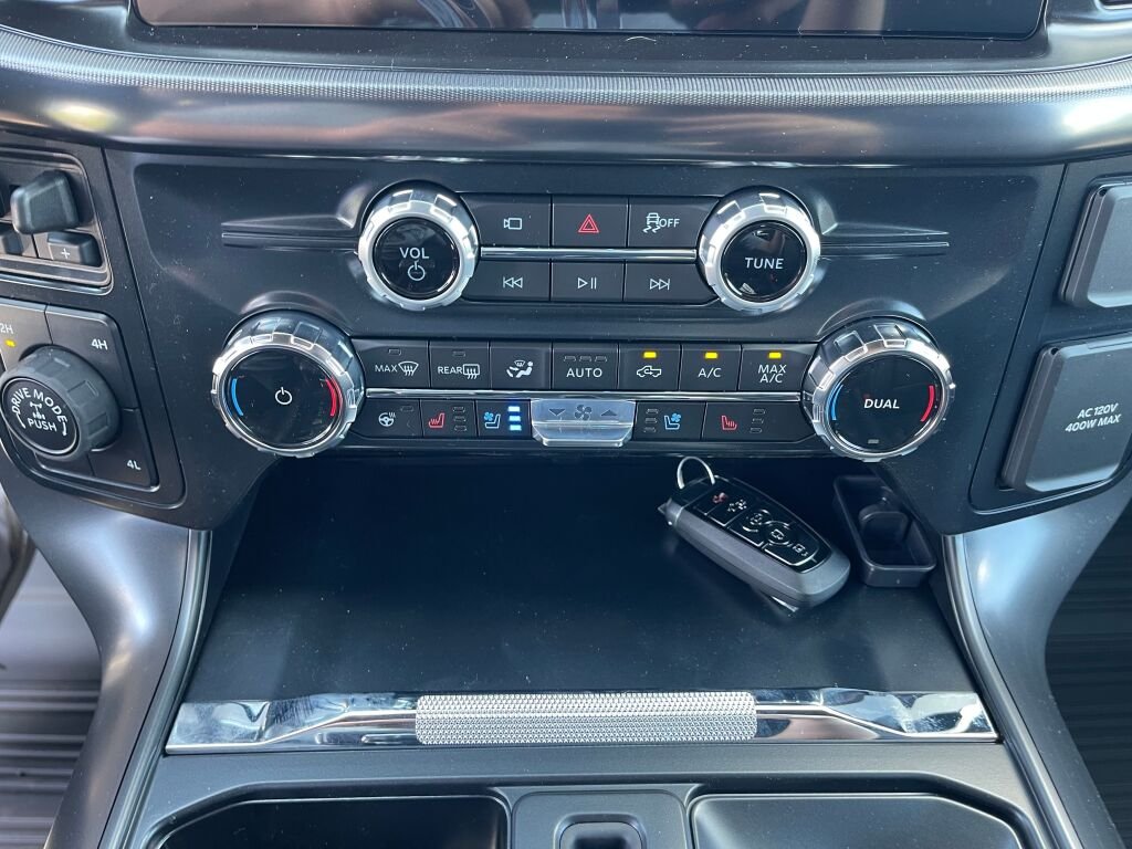 New 2026 Star White Metallic Tri-Coat Ford LARIAT image 14