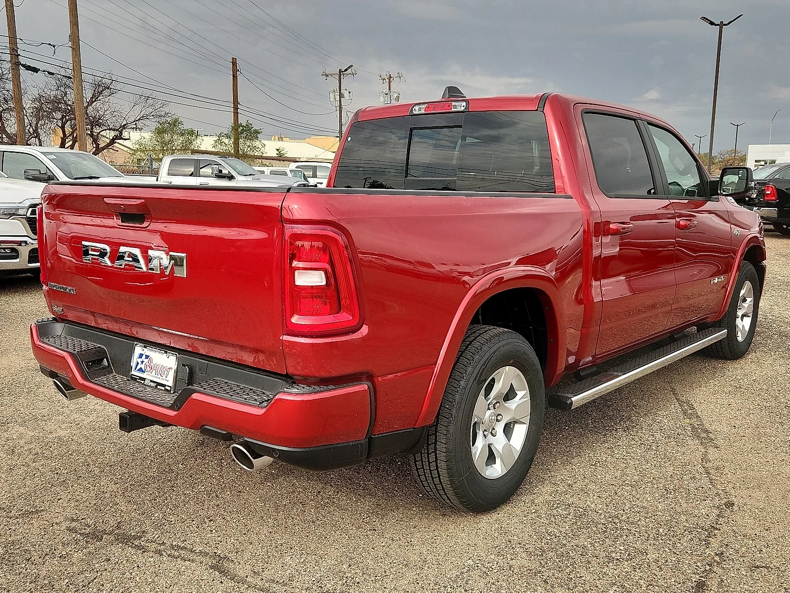 New 2027 PR6 Molten Red Ram BIGHORN/LONESTAR CREW 4X2 image 4
