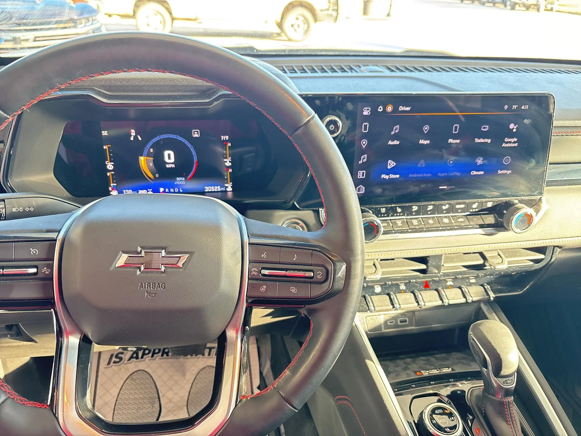 2023 Chevrolet Colorado Z71 - Photo 13