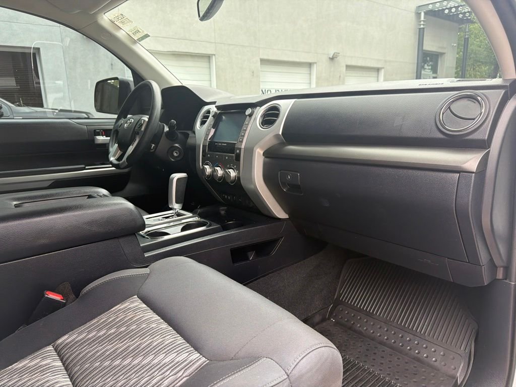 Used 2021 White Toyota SR5 image 28