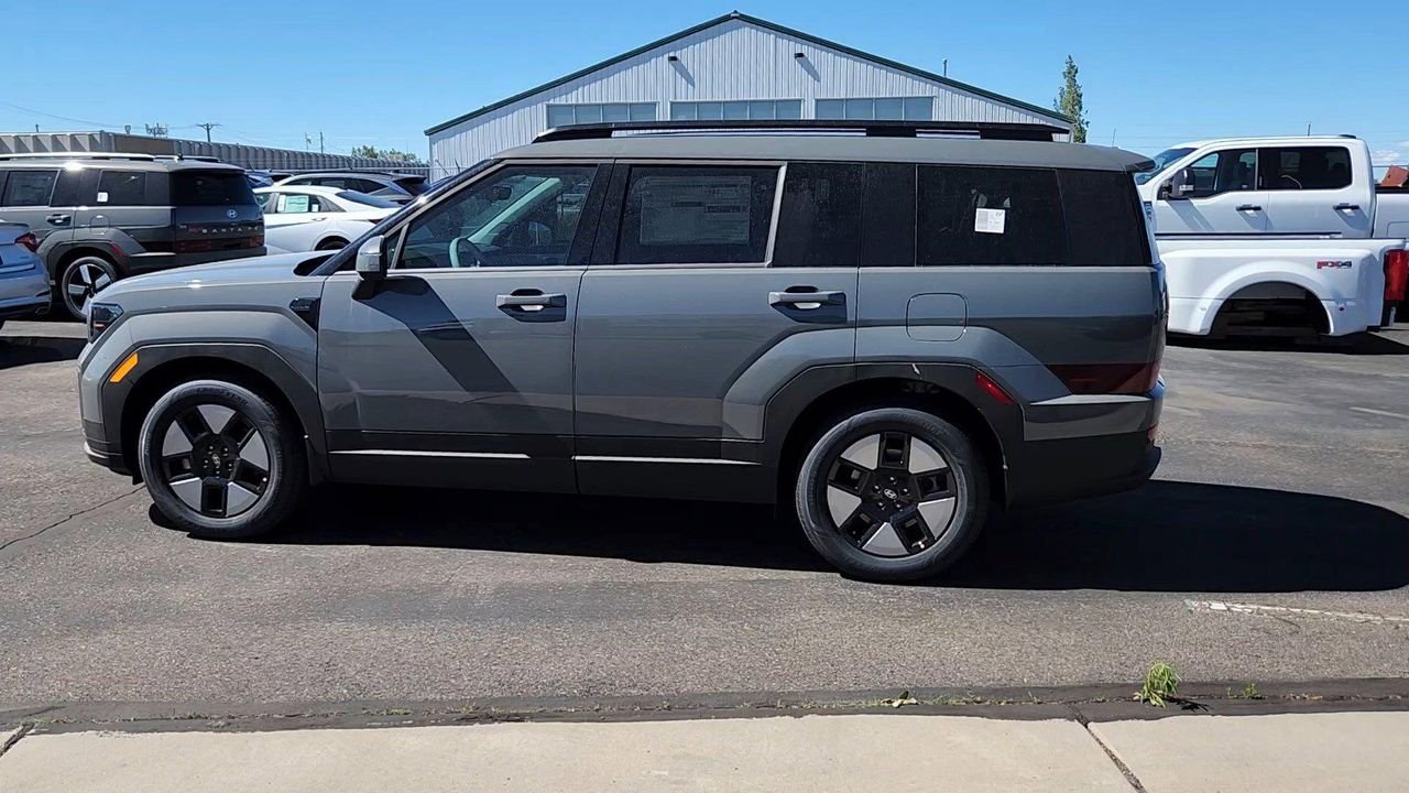 New 2026 Hampton Gray Hyundai SEL image 2