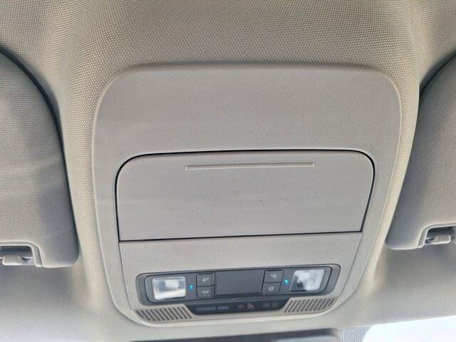 Used 2024 Agate Black Metallic Ford XLT image 18