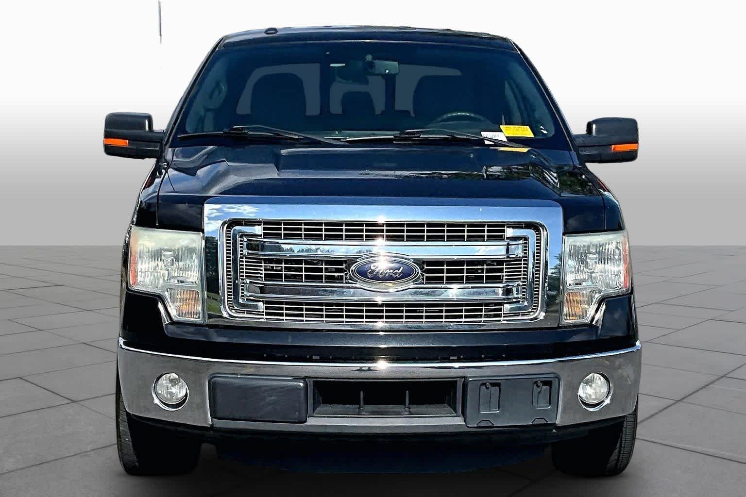 Used 2014 Tuxedo Black Metallic Ford XLT image 3