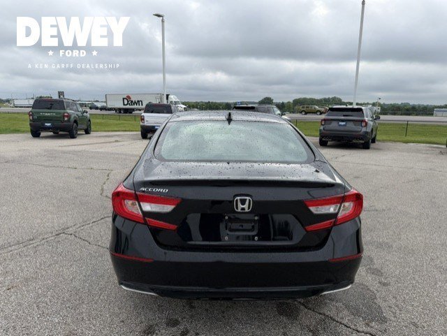 Certified Used 2018 Black Honda EX-L 1.5T image 6