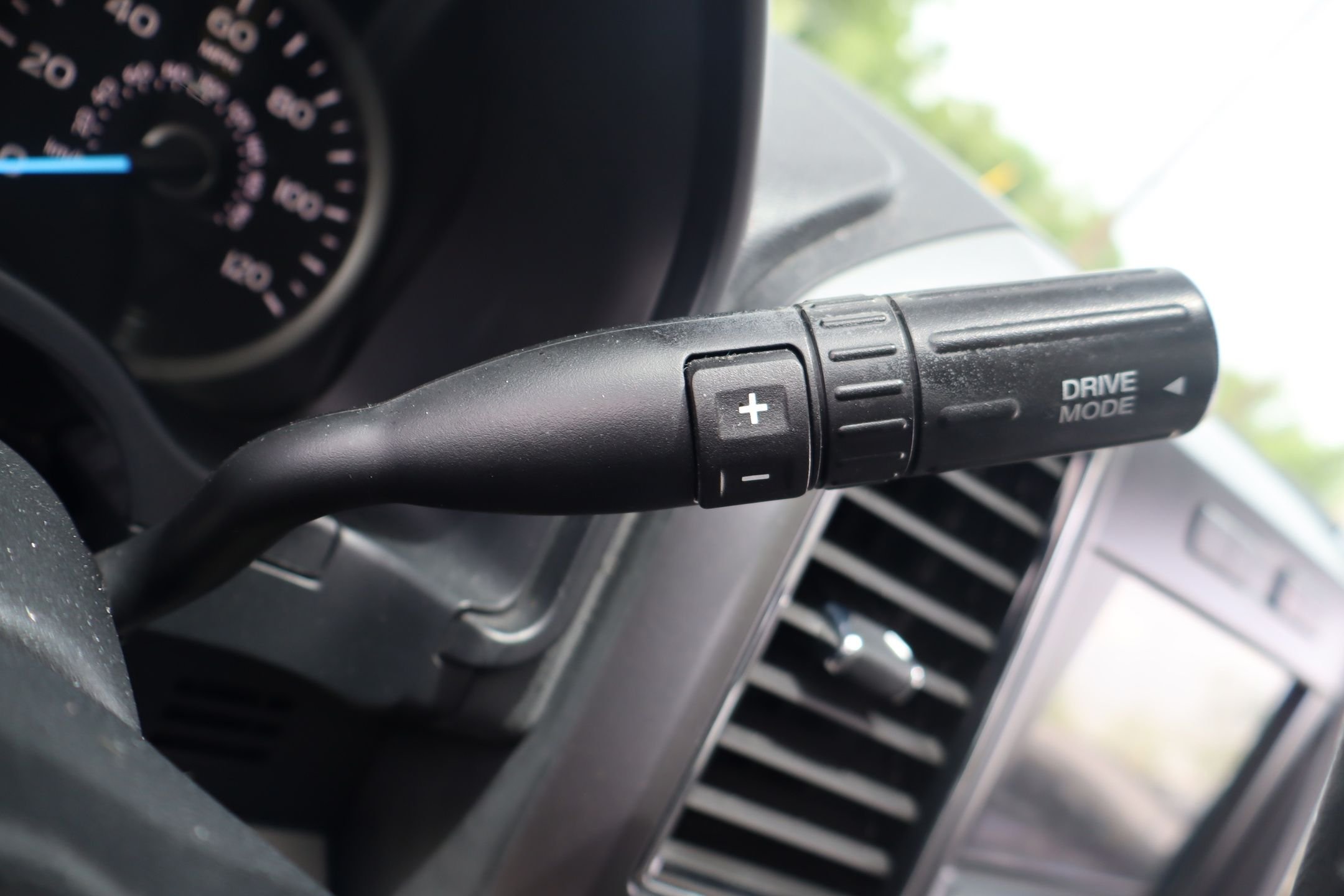 Used 2020 Black Metallic Ford XLT image 18