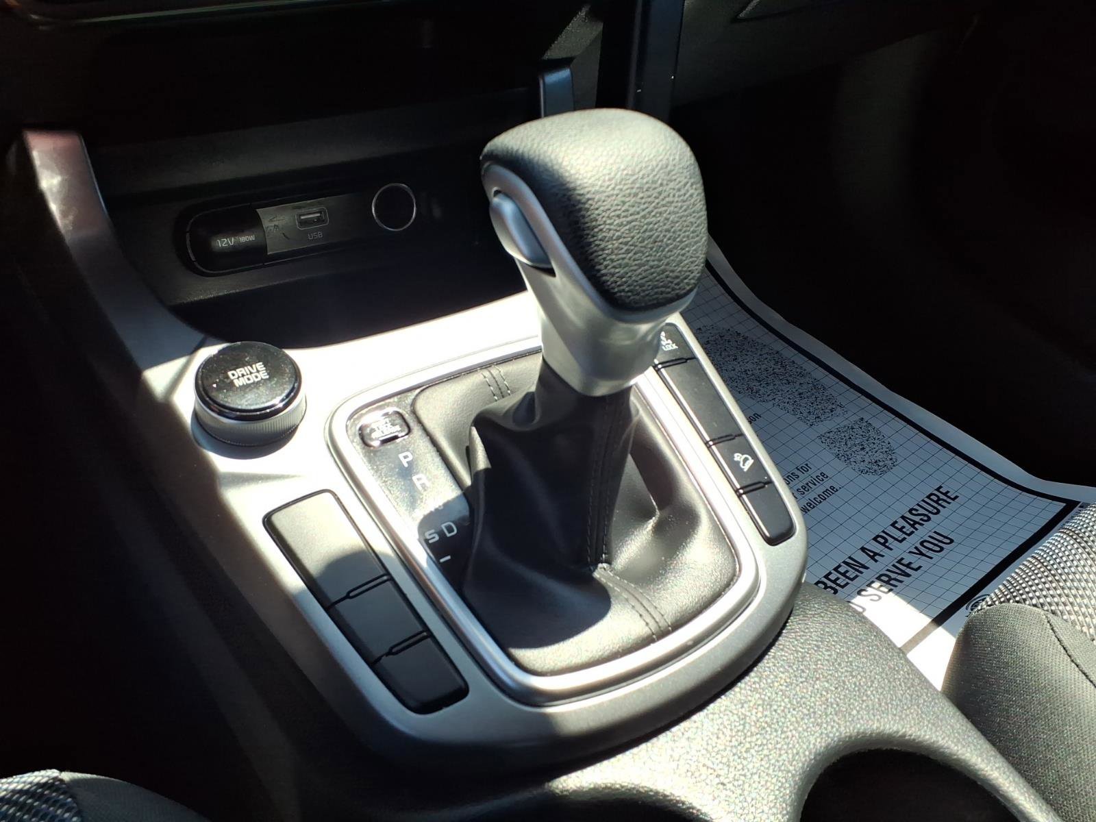 Certified Used 2024 Snow White Pearl Kia LX image 7