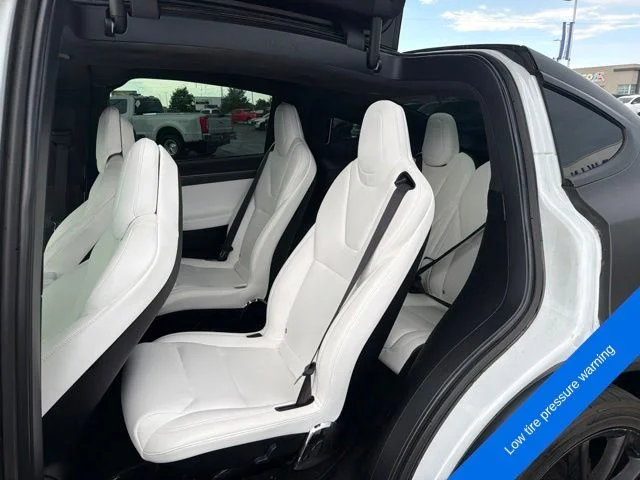 Used 2018 Obsidian Black Metallic Tesla P100D image 8
