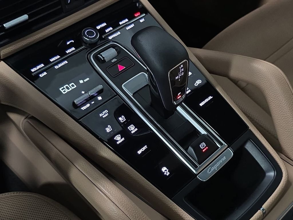 Certified Used 2023  Porsche Base image 20