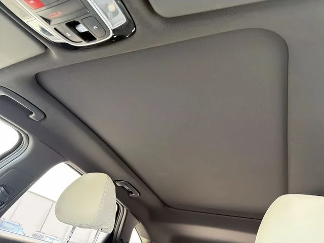 Used 2025 Black Hyundai Limited image 24