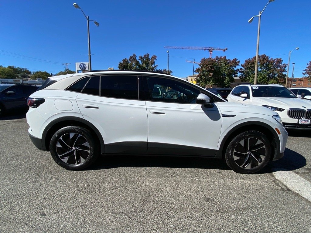 Certified 2022 Volkswagen ID.4 PRO with VIN WVGJNPE20NP070276 for sale in Alexandria, VA
