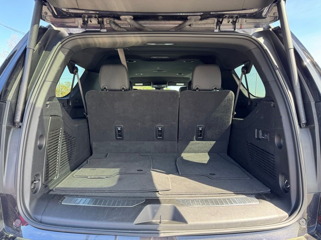 Used 2025 Gray Chevrolet Premier image 38