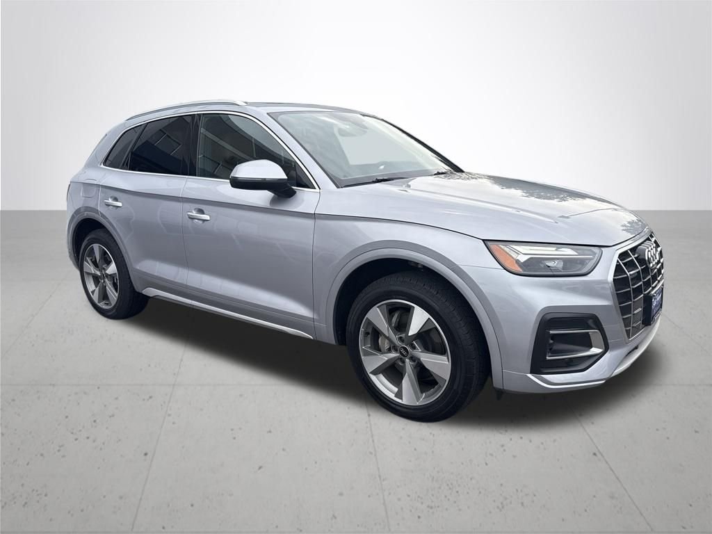 Used 2022 Florett Silver Metallic Audi 40 Premium Plus image 4