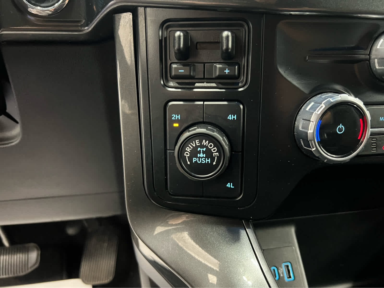 Used 2023 Antimatter Blue Ford Tremor image 28