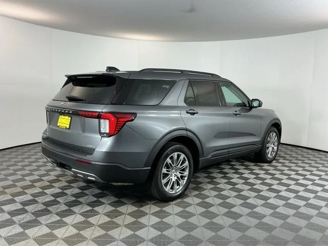 New 2026 Carbonized Gray Metallic Ford Active image 5