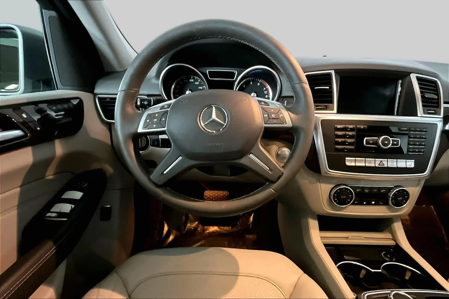 Used 2015 Palladium Silver Metallic Mercedes-Benz ML 350 image 6