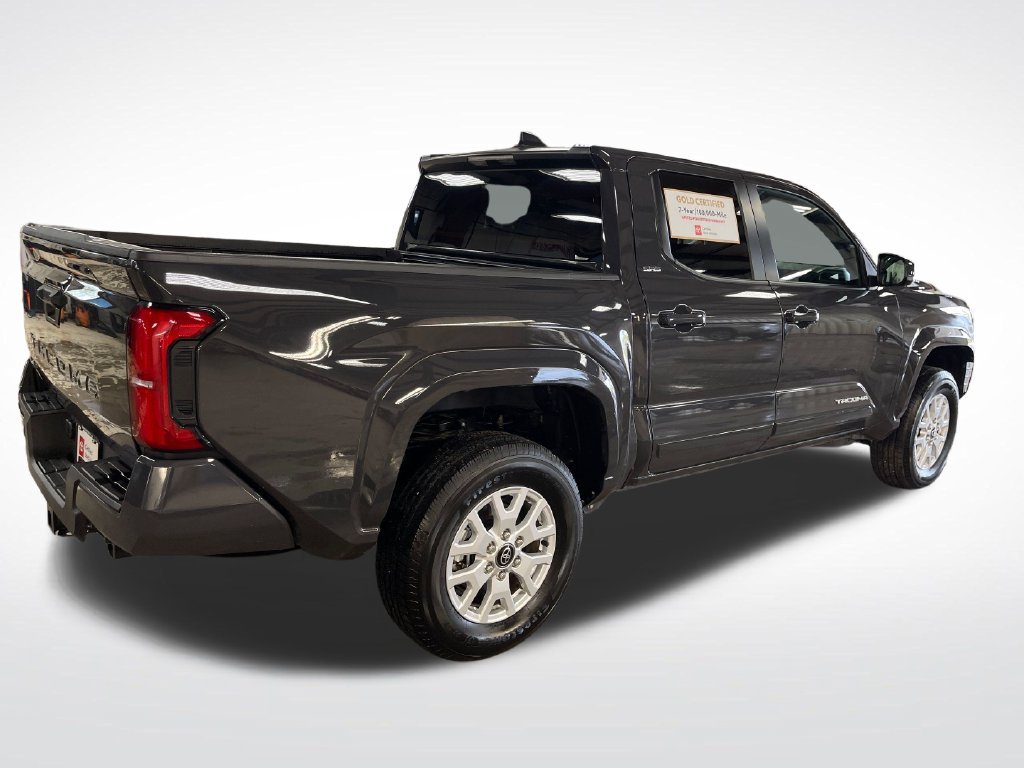 Used 2025  Toyota SR5 image 5