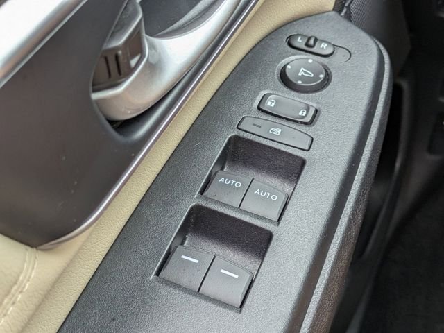 Used 2022 White Honda Touring image 29