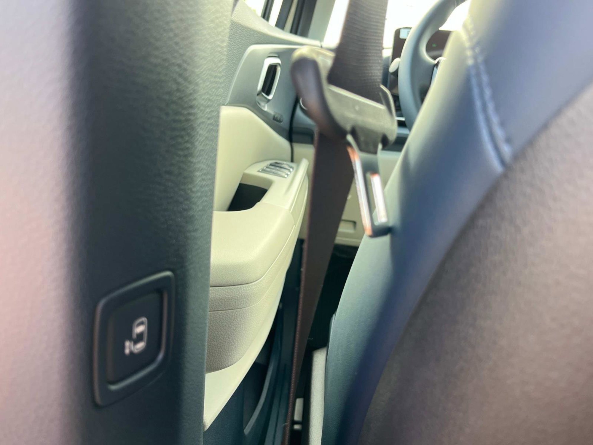 2026 Kia Carnival EX - Photo 17
