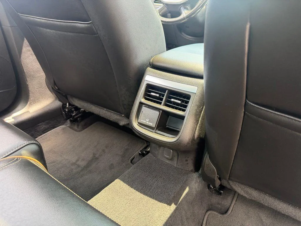 Used 2019 Black Chevrolet Premier image 15