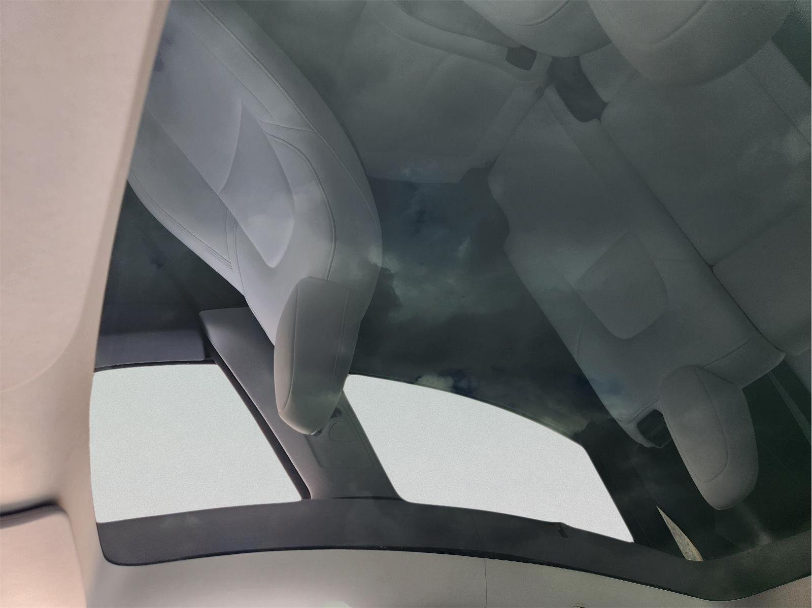 2023 Tesla Model Y photo 25 of 33