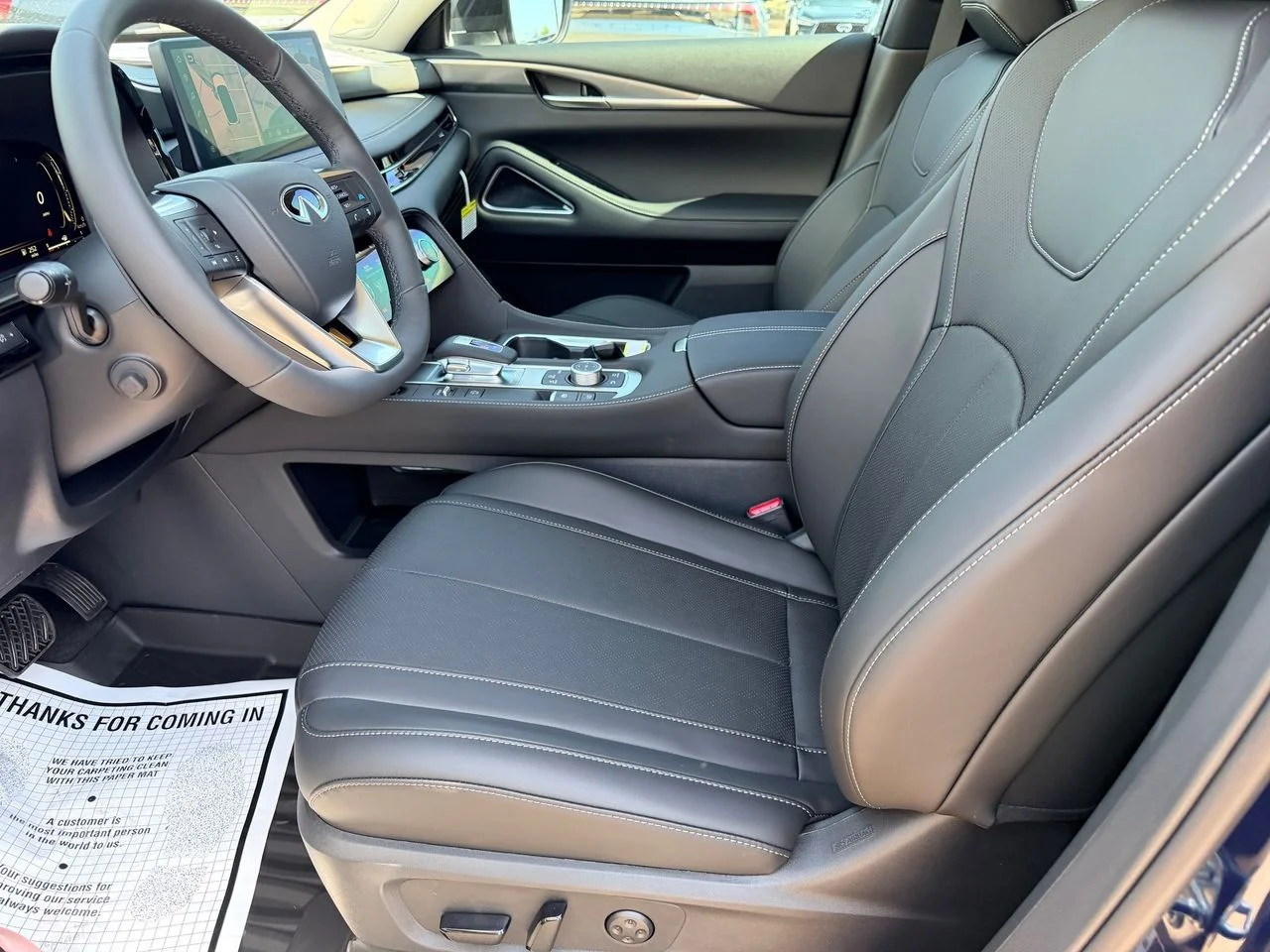 New 2027 GRAND BLUE INFINITI Luxe FWD image 15