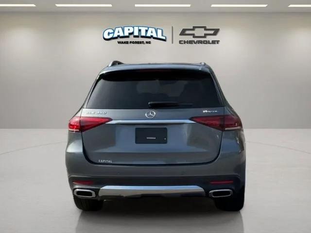 Used 2022 Gray Mercedes-Benz 4MATIC® image 4